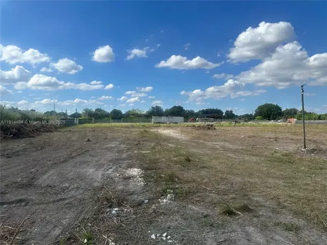 20700 SW 160th Street Miami FL 33187