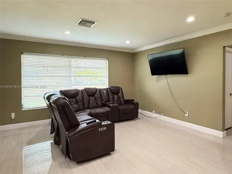 610 NW 17th Street Homestead FL 33030