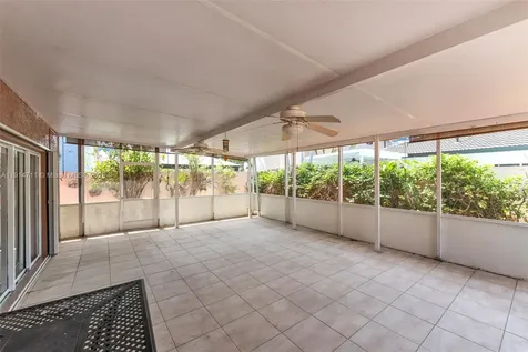 15743 SW 139th Street Miami FL 33196
