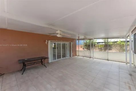 15743 SW 139th Street Miami FL 33196