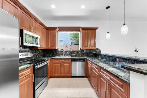 15743 SW 139th Street Miami FL 33196