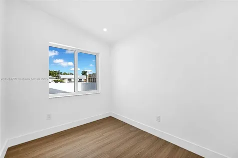 12368 SW 197th Terrace Miami FL 33177
