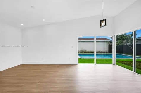 12368 SW 197th Terrace Miami FL 33177