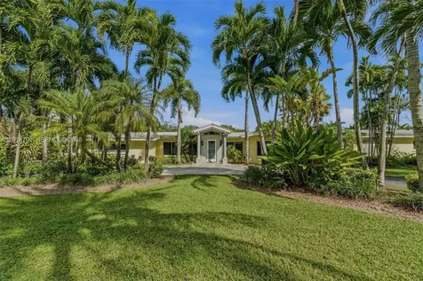 8001 SW 66th Terrace Miami FL 33143
