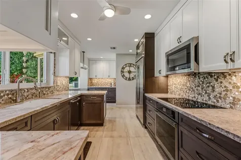 8001 SW 66th Terrace Miami FL 33143