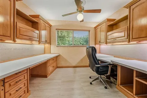 8001 SW 66th Terrace Miami FL 33143