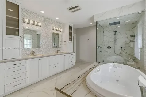 8001 SW 66th Terrace Miami FL 33143