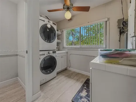 8001 SW 66th Terrace Miami FL 33143