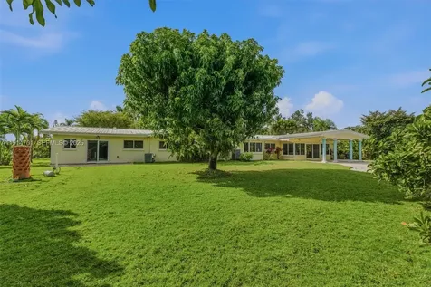 8001 SW 66th Terrace Miami FL 33143