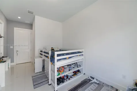 3318 Day Avenue Miami FL 33133