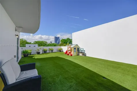 3318 Day Avenue Miami FL 33133