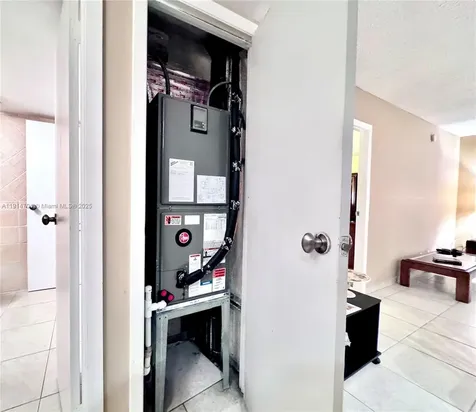 3475 N Country Club Drive Aventura FL 33180