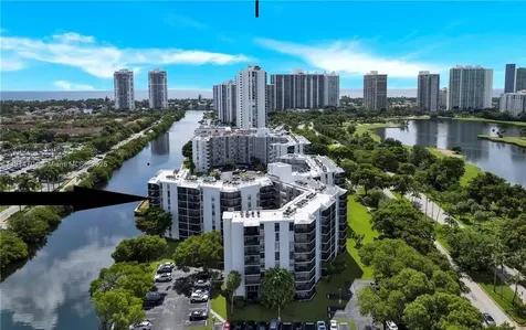 3475 N Country Club Drive Aventura FL 33180