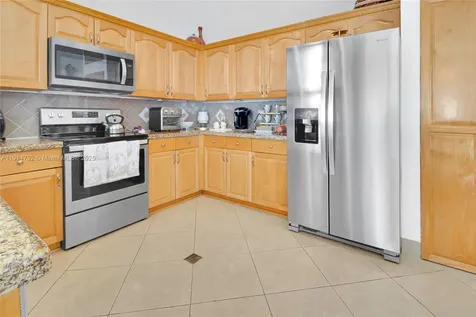 20270 NW 4th Street Pembroke Pines FL 33029