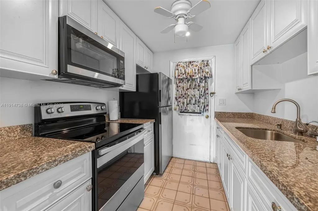 17000 NE 14th Avenue North Miami Beach FL 33162