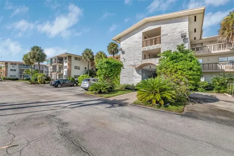 17000 NE 14th Avenue North Miami Beach FL 33162