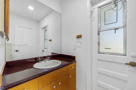 1561 SW 72nd Avenue Plantation FL 33317