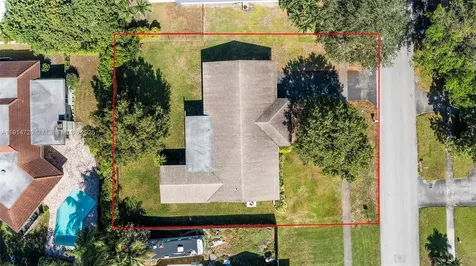 1561 SW 72nd Avenue Plantation FL 33317