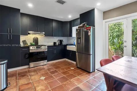 480 NE 110th Street Miami FL 33161