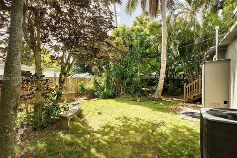 480 NE 110th Street Miami FL 33161