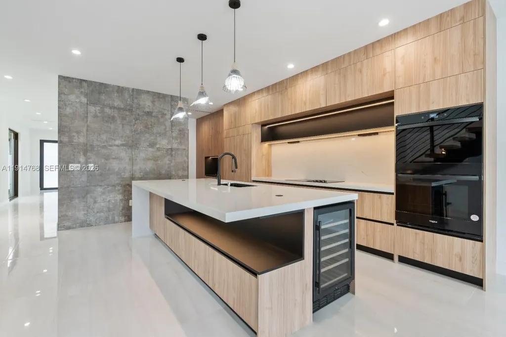 205 NE 17th Avenue Fort Lauderdale FL 33301