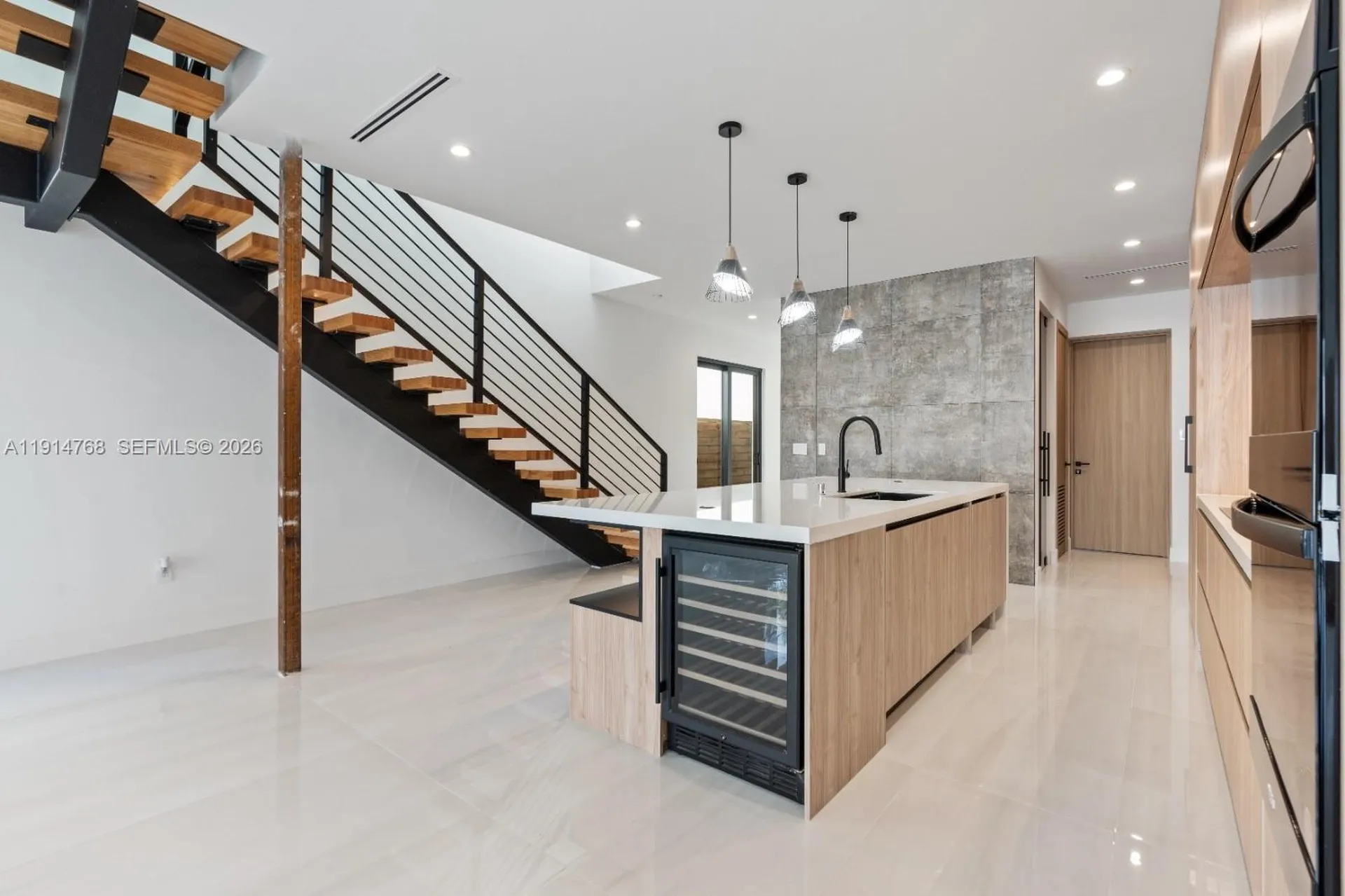 205 NE 17th Avenue Fort Lauderdale FL 33301