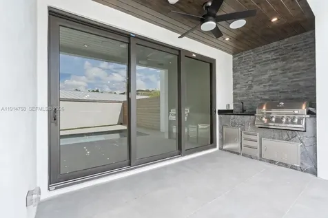 205 NE 17th Avenue Fort Lauderdale FL 33301