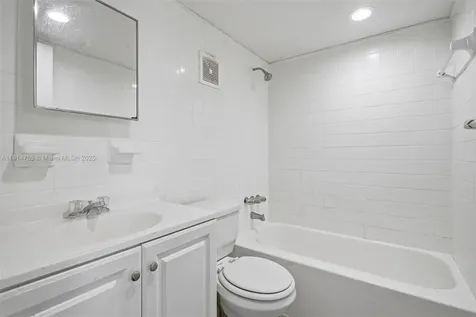2405 NW 135th Street Opa-Locka FL 33167