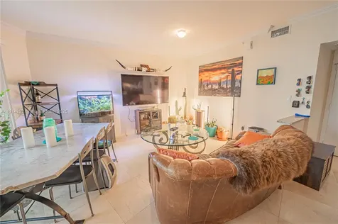 19900 E Country Club Drive Aventura FL 33180