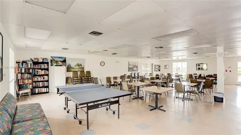 16790 NE 14th Avenue Miami FL 33162
