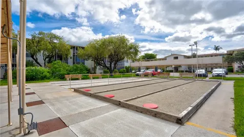 16790 NE 14th Avenue Miami FL 33162