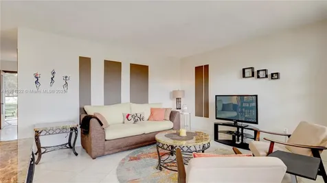 16790 NE 14th Avenue Miami FL 33162