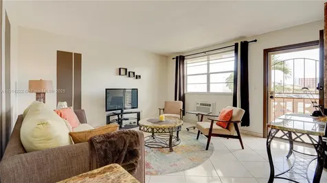 16790 NE 14th Avenue Miami FL 33162