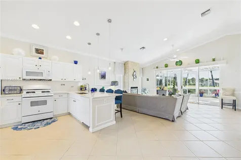 338 NW Treeline Trace Port St. Lucie FL 34986