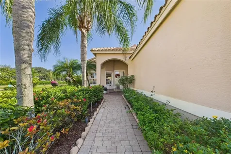 338 NW Treeline Trace Port St. Lucie FL 34986