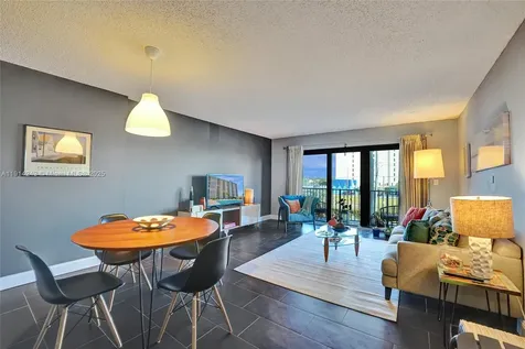 1201 S Ocean Drive Hollywood FL 33019
