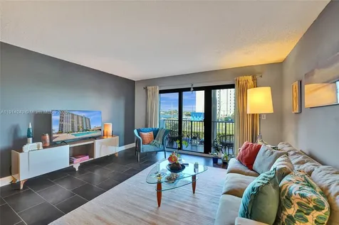 1201 S Ocean Drive Hollywood FL 33019