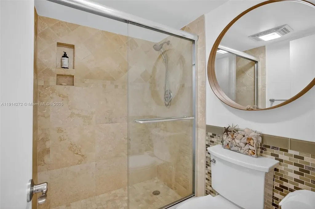 3611 Oaks Clubhouse Drive Pompano Beach FL 33069