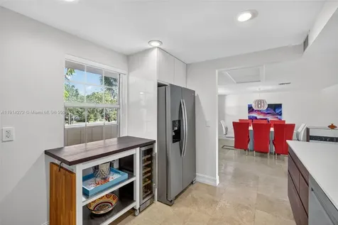 3611 Oaks Clubhouse Drive Pompano Beach FL 33069