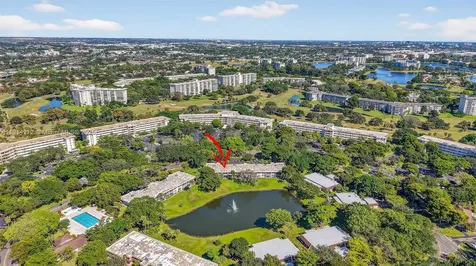 3611 Oaks Clubhouse Drive Pompano Beach FL 33069