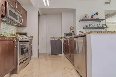 19900 E Country Club Drive Aventura FL 33180