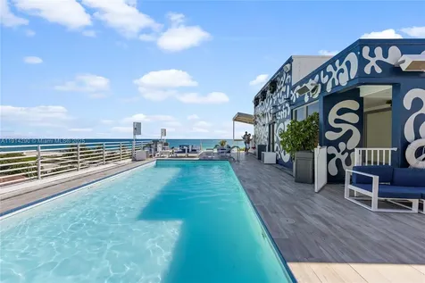 1060 Ocean Drive Miami Beach FL 33139