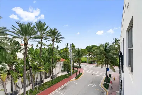 1060 Ocean Drive Miami Beach FL 33139