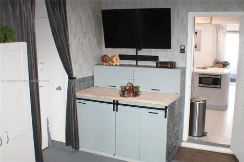 1511 Alfred Drive Boynton Beach FL 33426