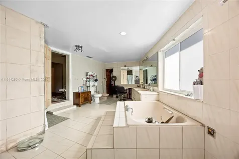 16050 NE 8th Court North Miami Beach FL 33162