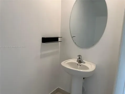 685 NE 208th Terrace Miami FL 33179