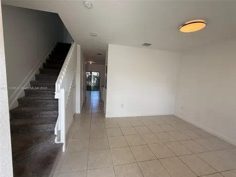 685 NE 208th Terrace Miami FL 33179