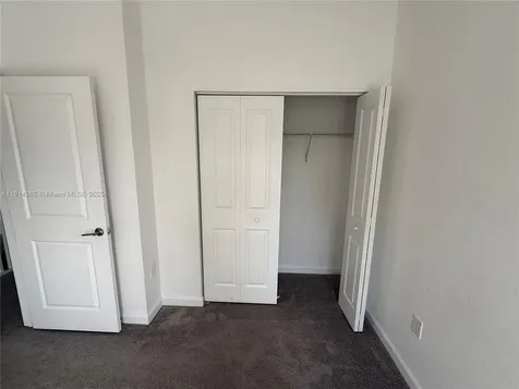 685 NE 208th Terrace Miami FL 33179