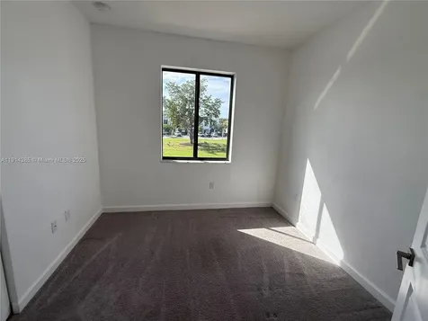 685 NE 208th Terrace Miami FL 33179