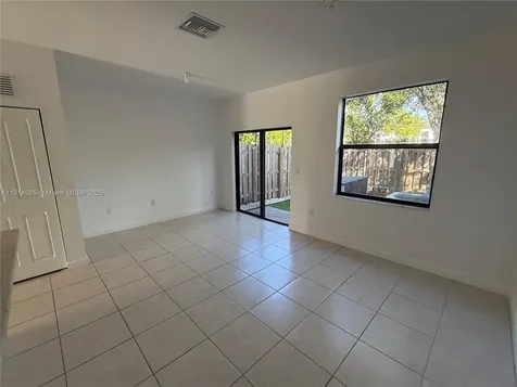 685 NE 208th Terrace Miami FL 33179
